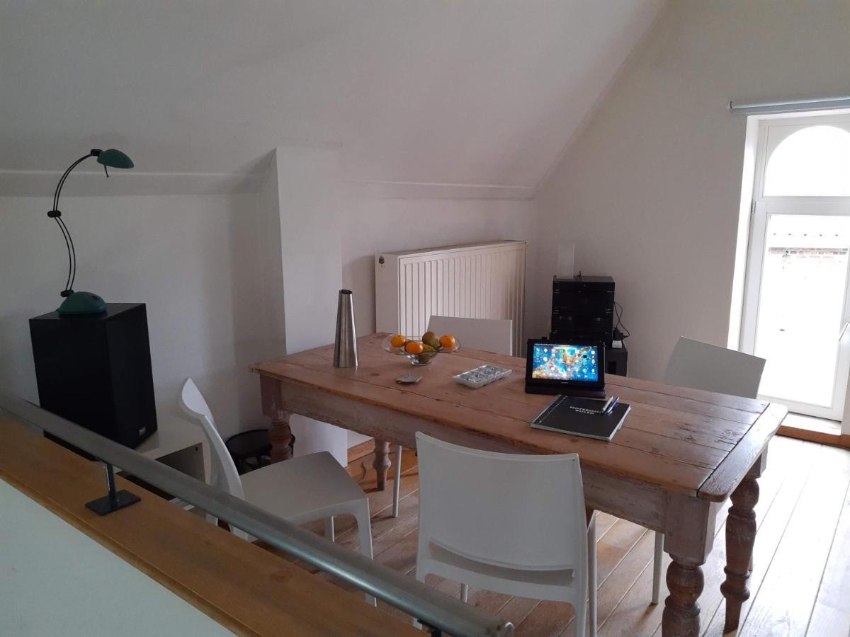 Loft In Apartment *
